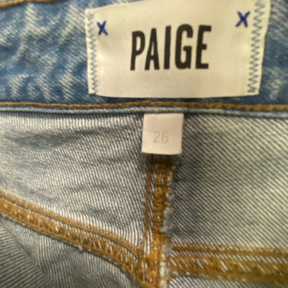 Paige denim high rise Sarah Straight size 26
